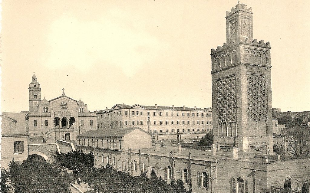458-Eglise St Louis et Minaret.jpg